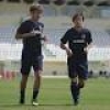 練習する藤春と亀川＝サッカー